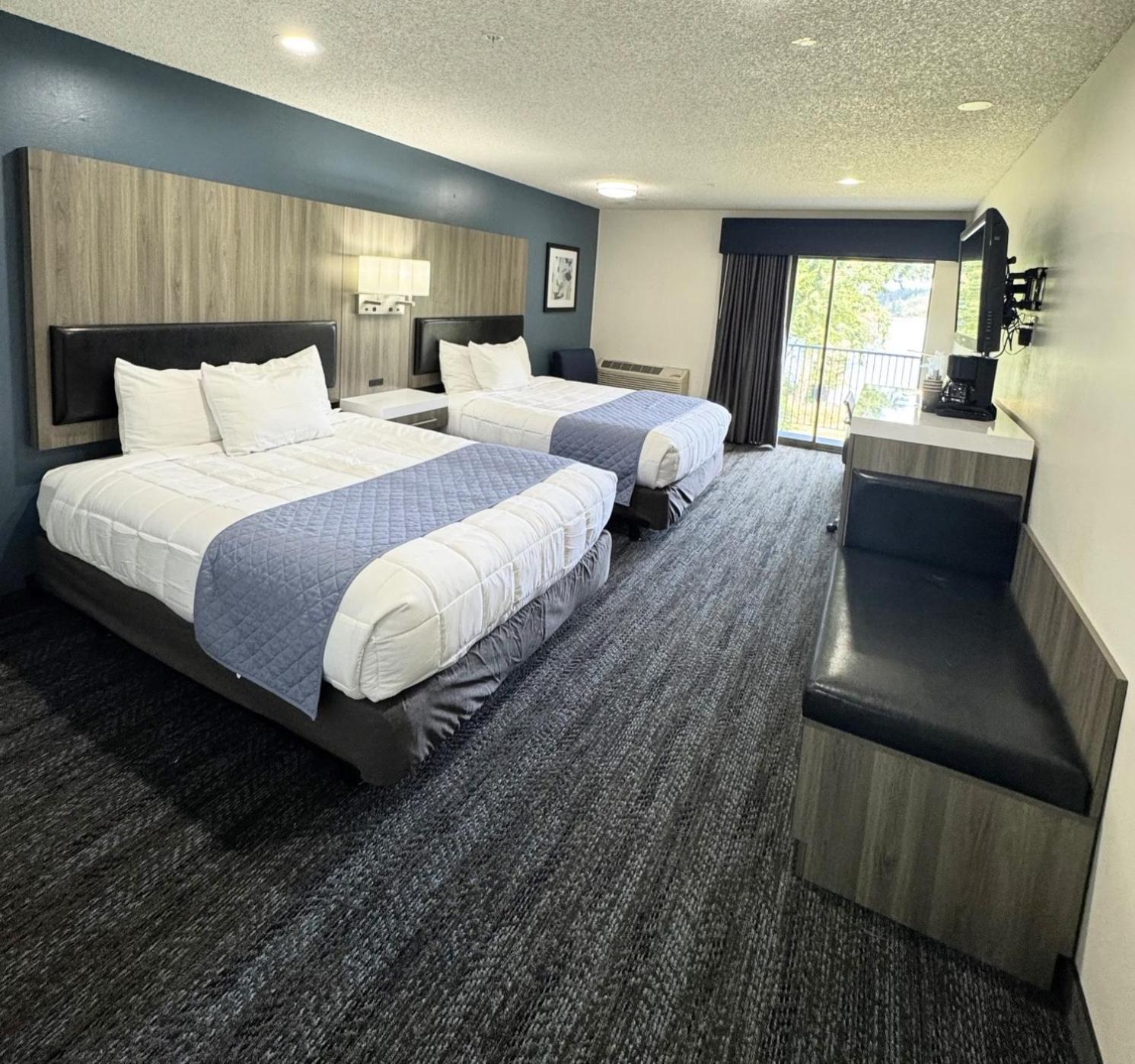 Oyster Bay Inn & Suites Bremerton Exteriör bild