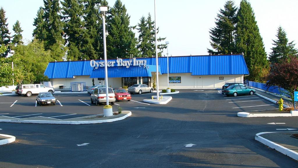 Oyster Bay Inn & Suites Bremerton Exteriör bild